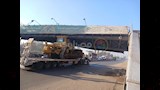 اصطدام لودر في كوبري مشاة بالإسكندرية الزراعي (2)