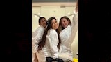 ناهد السباعي رفقة أصدقائها