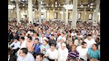 وزير الأوقاف يؤدي صلاة الجمعة بمسجد الإمام الحسين بحضور محافظ القاهرة  (6)