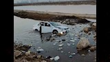 سقوط سيارة في مياه ملاحة (5)