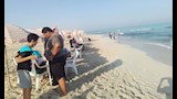 إقبال متوسط على شواطئ الإسكندرية (8)