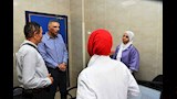 محافظ أسوان يستمع لشكاوى المواطنين من خدمات مستشفى التخصصي (2)