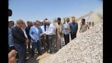  محافظ أسيوط يشهد إعادة تشغيل كسارة محجرية (8)