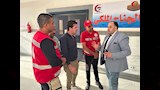 الهلال الأحمر يزور مصابات حادث أبو تلات (2)