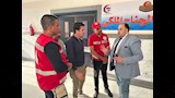 الهلال الأحمر يزور مصابات حادث أبو تلات (2) 