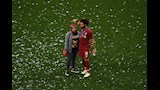 محمد صلاح وزوجته (17)