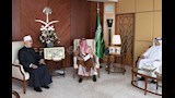 مفتي الجمهورية يزور السفارة السعودية للتعزية في وفاة مفتي المملكة (2)