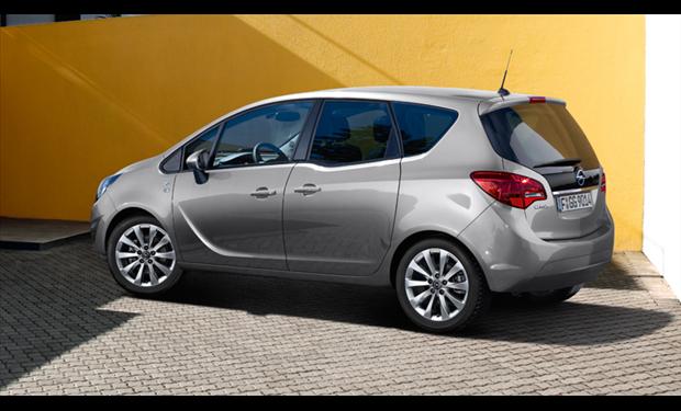 أوبل تجري تعديلات على سيارتها Meriva 