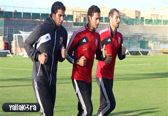 الاهلي يجهز عادل لأورلاندو تحسبا لعدم تعافي إكرامي