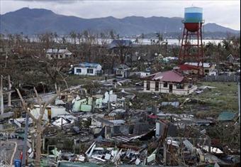 إعصار هايان يخلف ''دمارا مطلقا'' في الفلبين