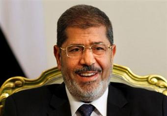 عضو بهيئة الدفاع عن مرسي: الرئيس لم يقم بإقالة السيسي 