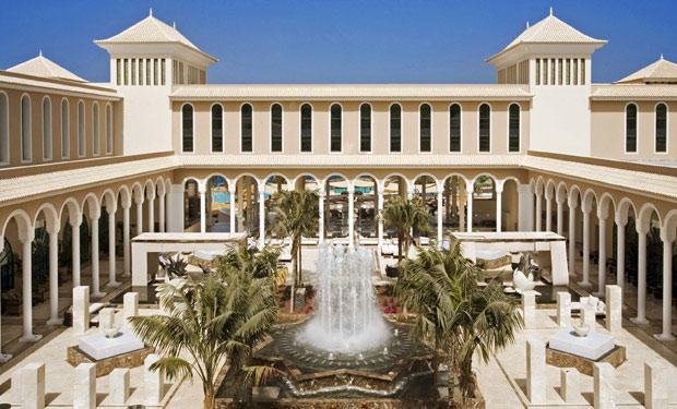 احتفل بعيد الميلاد المجيد مع العائلة في فنادق ميليا العالمية