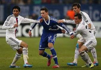 بالفيديو.. ''شالكة'' الألماني يقضي على أحلام رفاق صلاح ويتأهل  لـ''ثمن'' نهائي دوري الأبطال