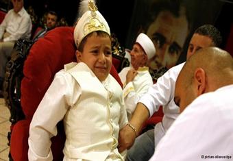 ألمانيا: جدل مستمر بعد عام على تطبيق قانون ختان الذكور