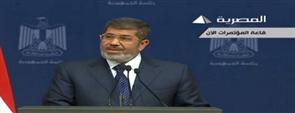 مرسي: ''ناقص نقول صفوت الشريف وزكريا عزمي من الثوار''