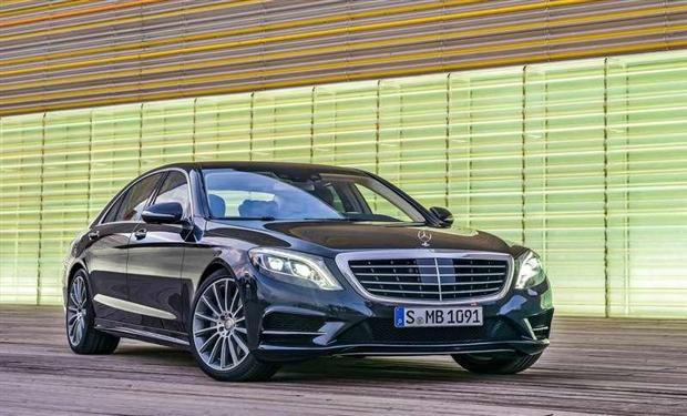 ارقام قياسيه لاول نسختين من S-class2014 فى الرياض