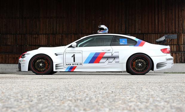 BMW M3 GT2 R 2013