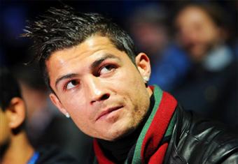 صفقة بين ''فيفا'' و''أديداس'' قد تحرم رونالدو من جائزة الكرة الذهبية