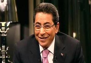 محمود سعد بعد فشله في نطق إسم برنامج بالانجليزى "عارف هتتريقوا عليا"‏
