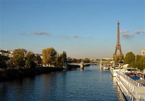 قبل افتتاح الأولمبياد.. غواصون من الشرطة الفرنسية يفتشون نهر السين 