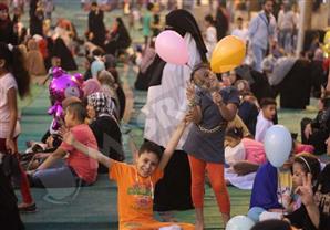 بالصور.. صلاة العيد في مسجد عمرو بن العاص شكل تاني