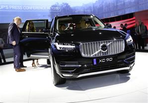 بالصور: فولفو تكشف عن سياراتها XC90 فى معرض باريس