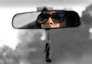 دراسة: النساء هن الأسوء على الإطلاق في قيادة السيارات