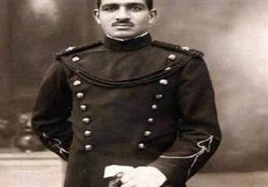 الرئيس محمد نجيب فى بداية حياته العسكرية عام 1925م