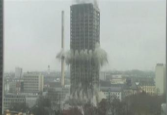 بالفيديو.. تفجير ناطحة سحاب في أقل من دقيقة