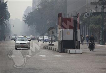 بالصور- سيولة مرورية بالتحرير وفتح أبواب شارع القصر العيني الحديدية