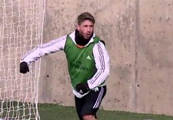 سيرجيو راموس يتألق كحارس مرمي في تدريبات ريال مدريد