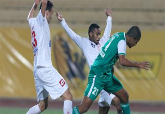 العربي يتعادل بصعوبة مع ضيفه النصر 3-3 في الدوري الكويتي