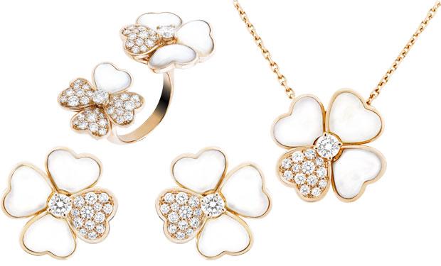 براعم Cosmos تتفتح ثانية في مجوهرات Van Cleef & Arpels