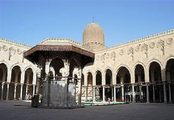 بالصور..جامع المؤيد شيخ .. السجن الذي تحول لمسجد