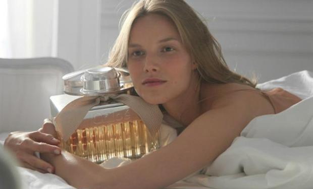 عطر Chloé Signature: شذى المغنوليا لامرأةٍ تشعّ بالأنوثة