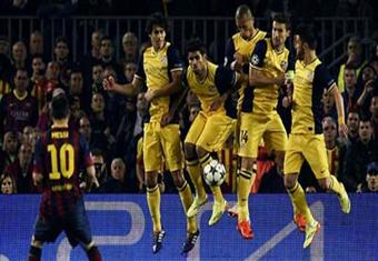 رئيس أتليتكو مدريد: لو فقد برشلونة آماله في لقب الليجا سيلعب امامنا للاستمتاع