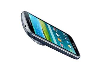 بالصور.. سامسونج تطرح هاتف Galaxy K zoom