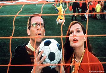 كأس العالم وكرة القدم في الأدب والسينما