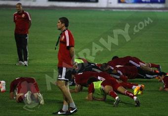 الأهلي يتجه للموافقة على لعب مباراة ودية ضد الهلال السعودي 