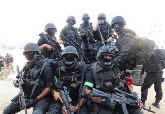 يديعوت أحرنوت: حماس تعد قوات النخبة لتنفيذ إسقاط مظَلي داخل إسرائيل