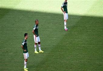 حزن أصدقاء العملاق أوتشوا بعد خروج المكسيك من المونديال