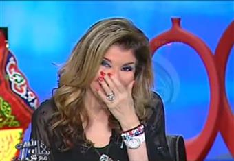 بالفيديو.. هالة سرحان تبكي تأثرًا بأداء محمد رمضان