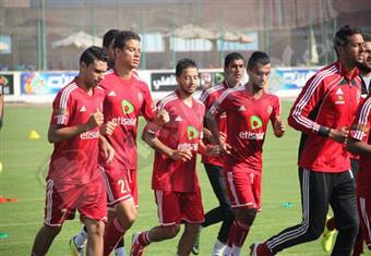 الأهلي و6 أندية يتمون بيع حقوق بث مبارياتهم