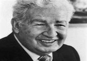 ذكرى ميلاد احسان عبد القدوس 1 يناير