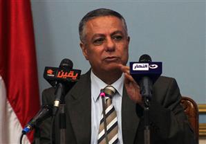 بحضور سليم سحاب.. وزير التعليم يوافق على إقامة مدرسة ثقافية فينة 