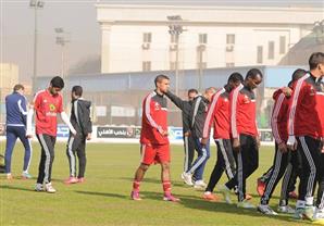 لاعب الأهلي الجديد يظهر في تدريبات الفريق