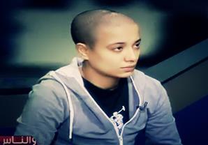 قصة "خالد" الذى عومل منذ صغرة على انه ولد ولكن اكتشف انه بنت وهو شاب