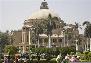 محمد منير يُحي حفلاً غنائيًا بجامعة القاهرة - صورة