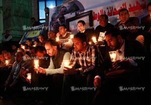  بالصور - أعضاء لجنة الحسيني أبوضيف يطالبون بالقصاص في الذكرى الثالثة لوفاته