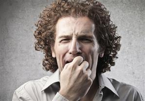  الرجال أكثر عاطفة من النساء 